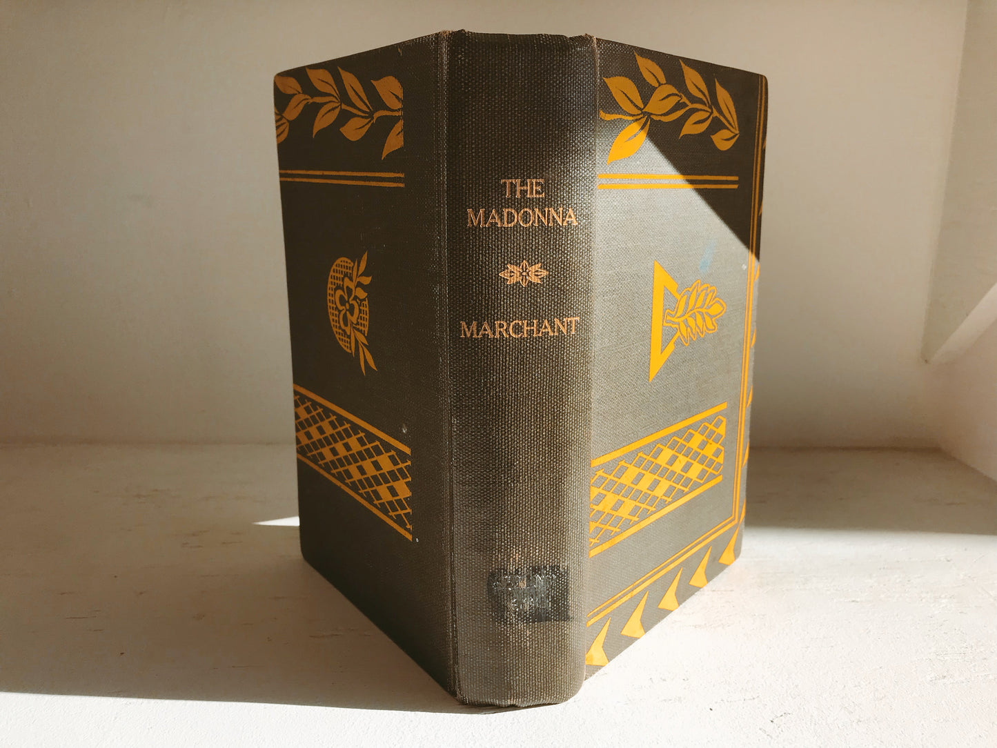 The Madonna: An Anthology by Sir James Marchant - 1928